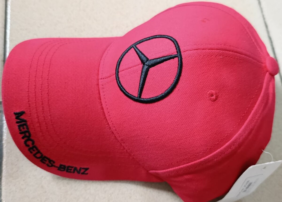 Casquette rouge Mercedes-Benz
