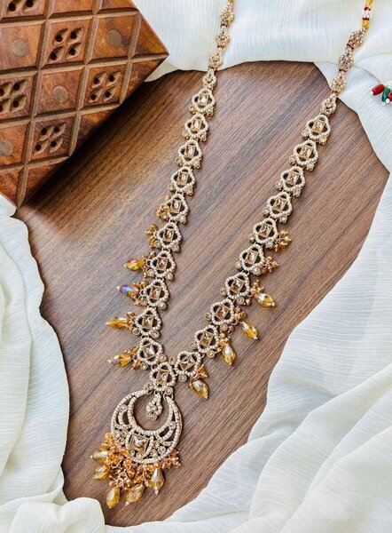 Ladies necklace