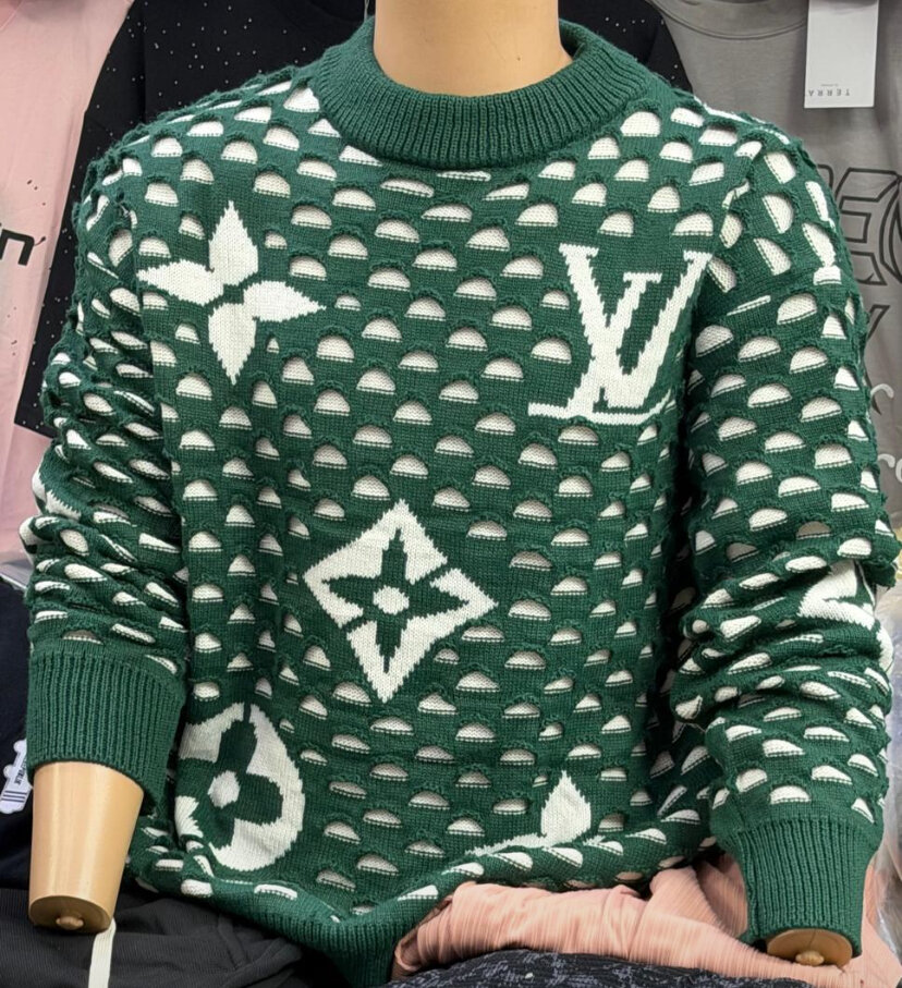 Pull en maille ajourée chic