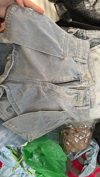 Продаю новые джинсовые шорты