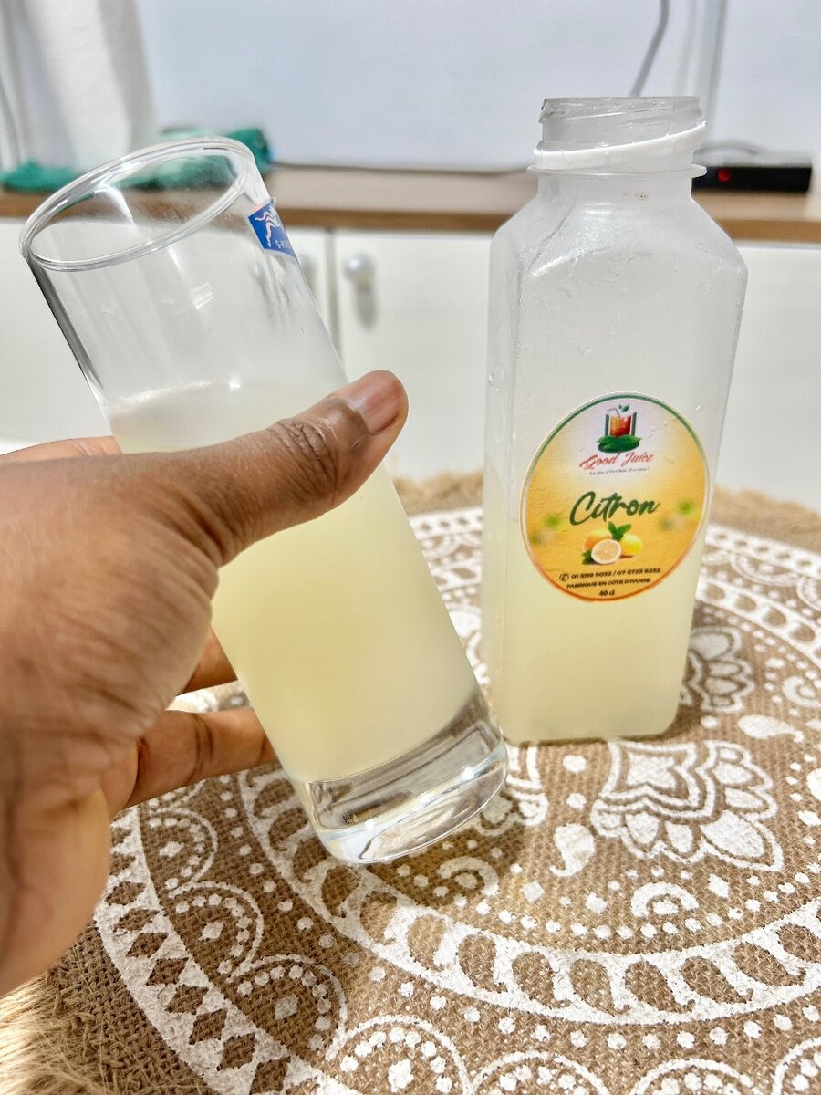 Jus de citron sans colorants ni produits chimiques