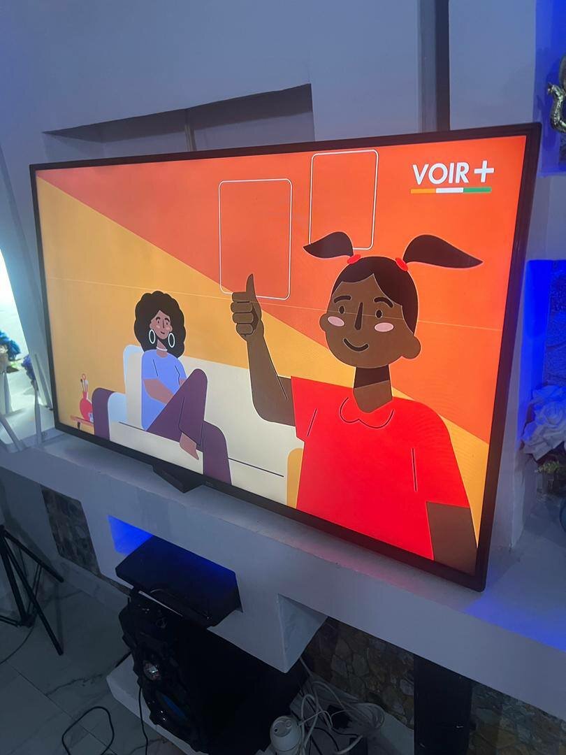 TV 50 pouce TCL décodeur intégré quasi neuf