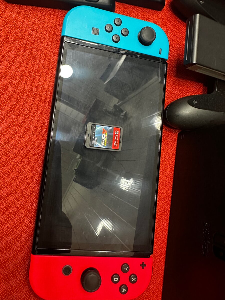 NINTENDO SWITCH OLED