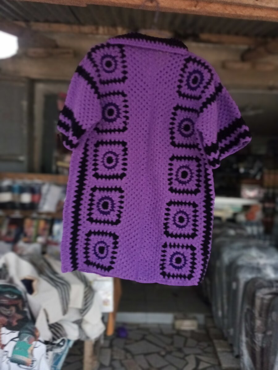 Veste tricotée violette