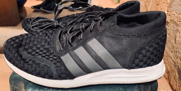 Adidas los Angeles second hand size 42