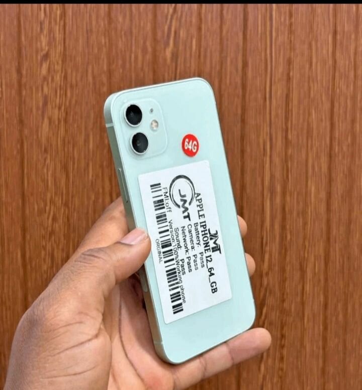 Apple iPhone 12 blanc 64GB