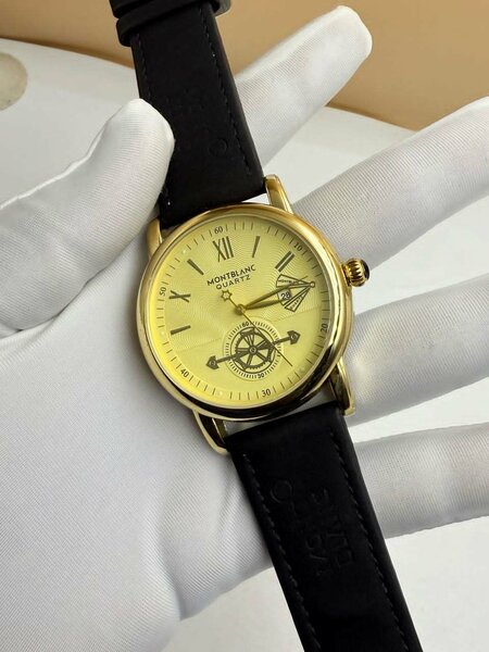 Montre élégante en cuir pour hommes