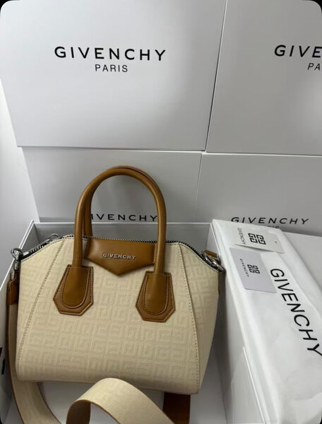 Sac à main Givenchy élégant