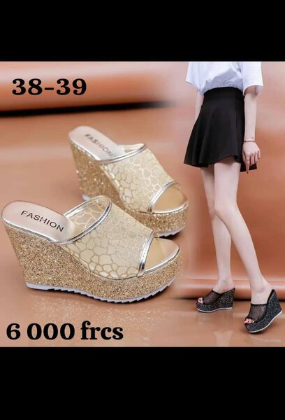 Sandales Compensées Pailletées