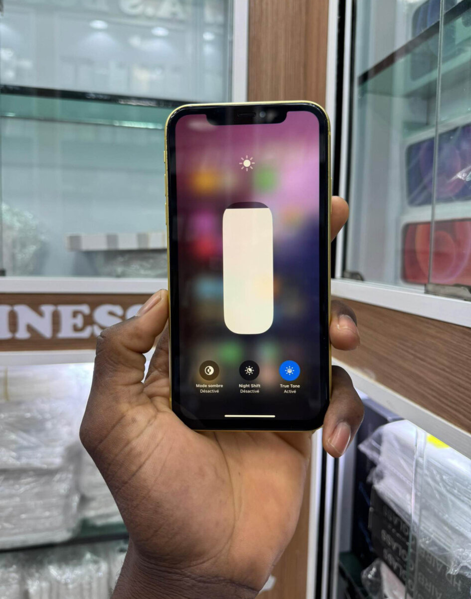 iPhone 11 64GB Jaune