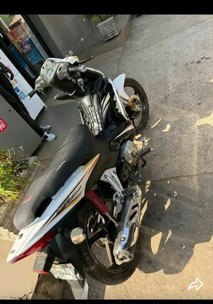 moto Honda Wave s blanc