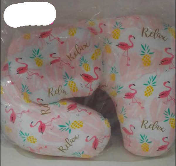 Feeding pillows with baby pillows