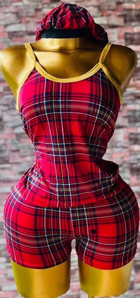 Tenue de nuit à carreaux femme