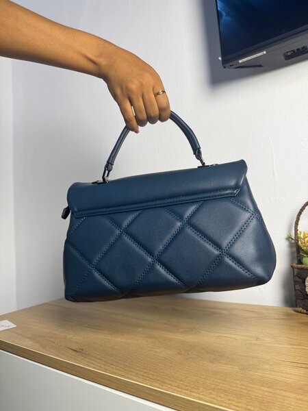 Sac à main cuir bleu chic
