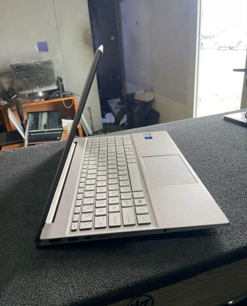 Laptop HP 15" i5 performant