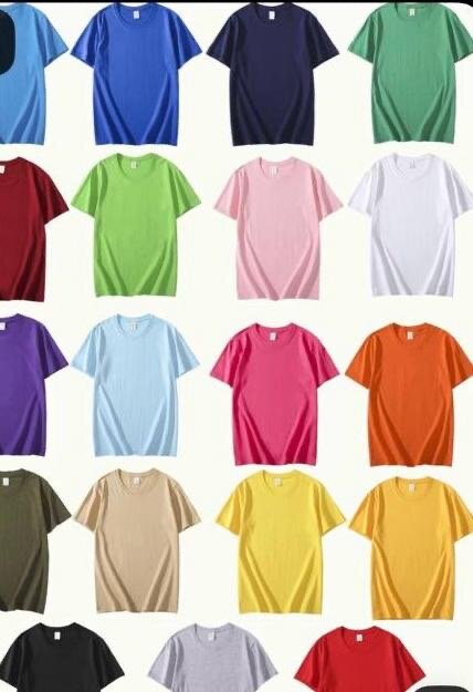 Lot de t-shirts colorés