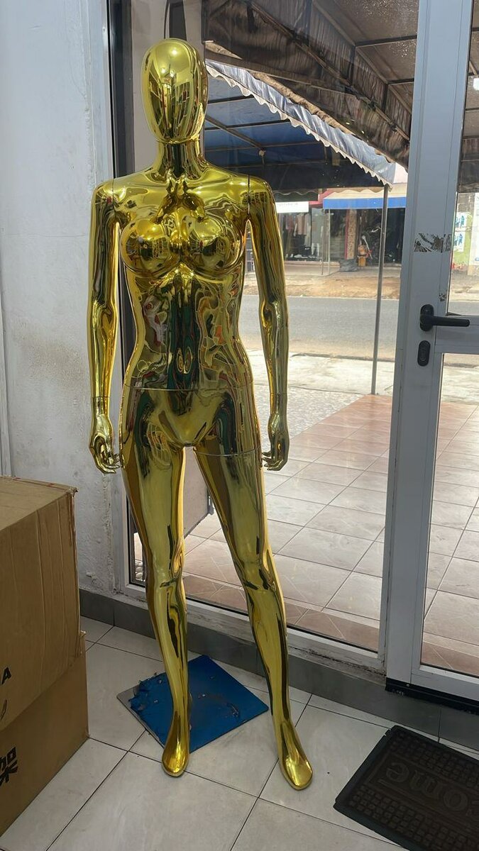 Gold Female Mannequin