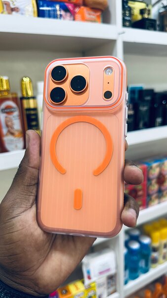 Coque transparente en MagSafe