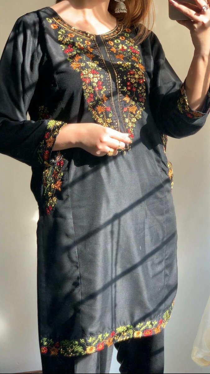 Black Pocket Embroided 2pc dress