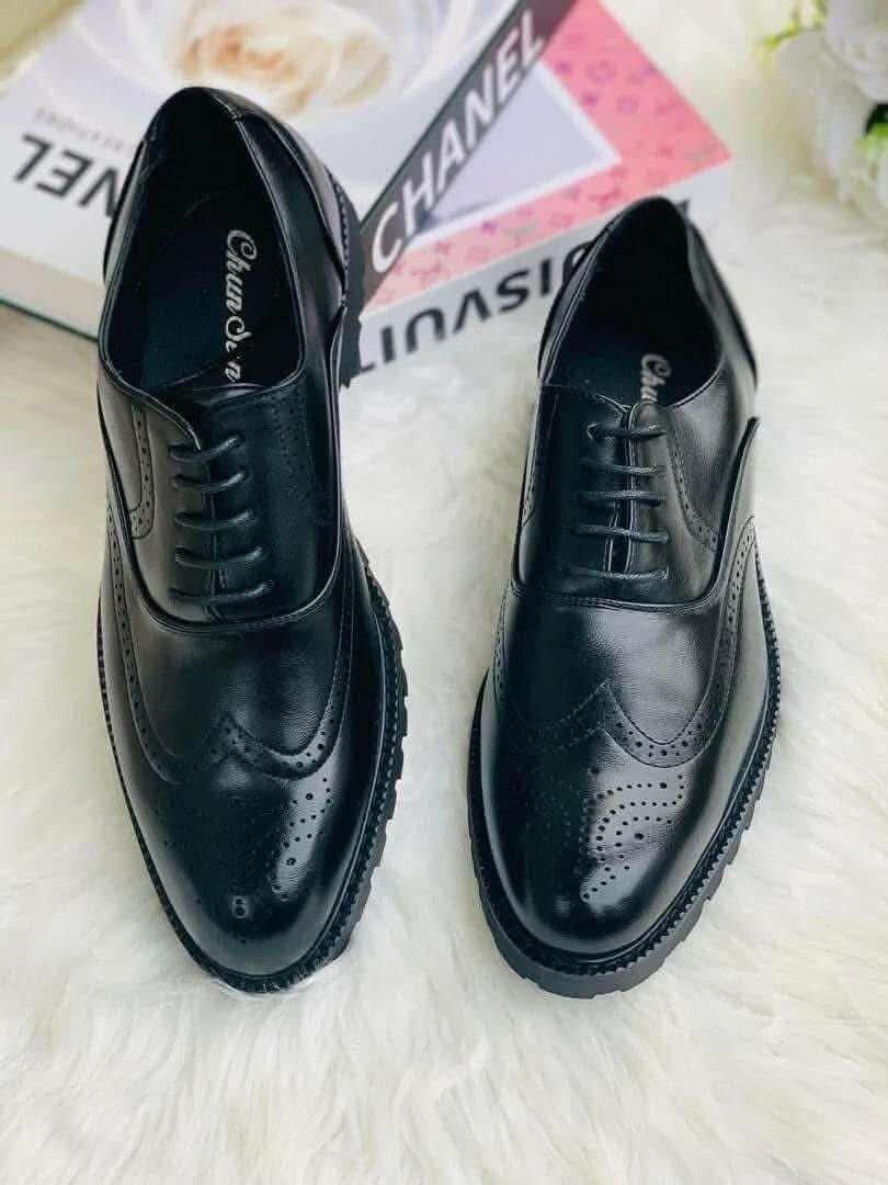 Smart men shoe
