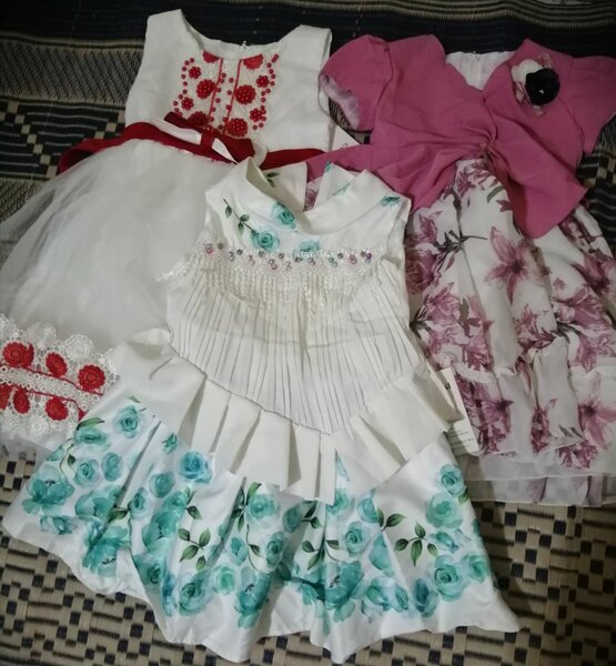 Robes élégantes pour filles