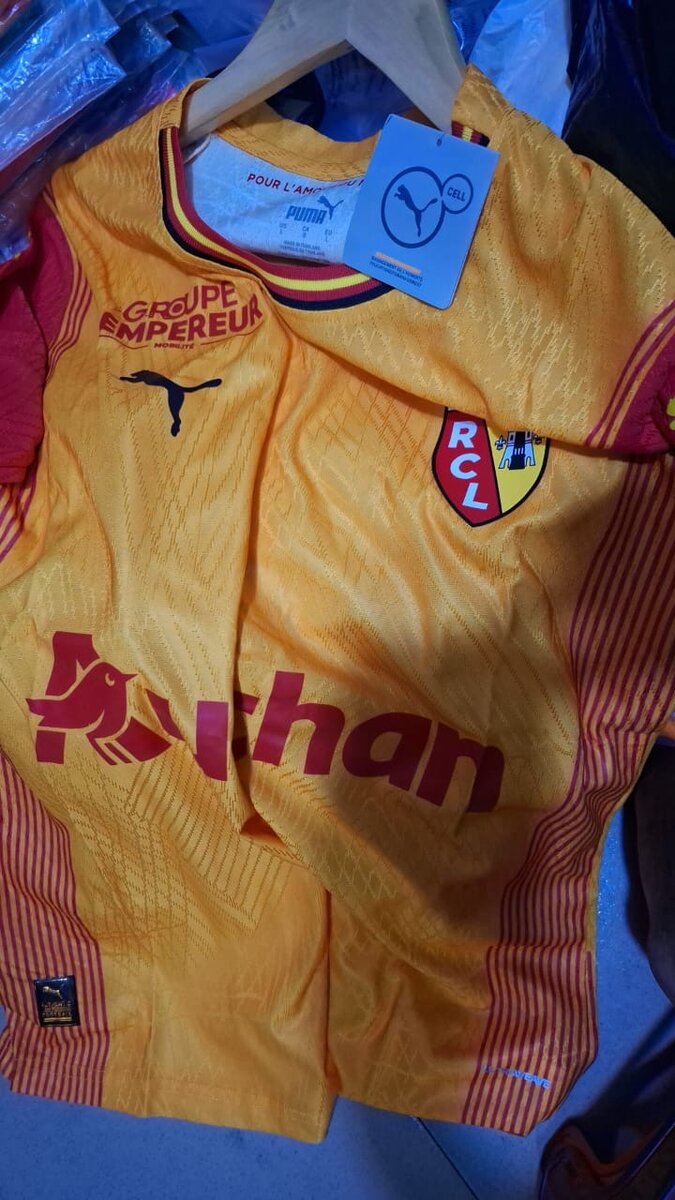 Maillot de football authentique