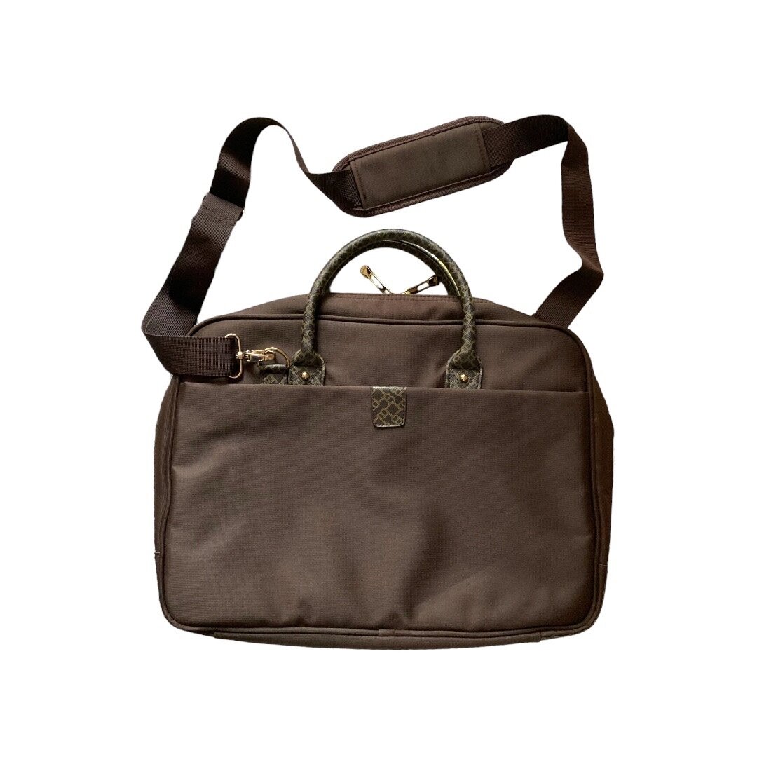 Женская сумка для ноутбука.