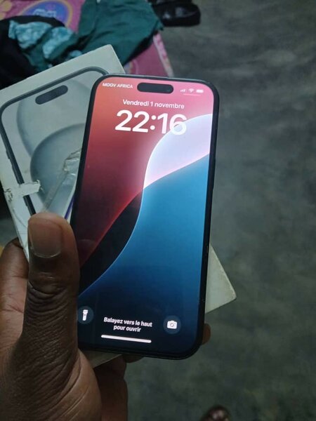 iPhone 15 CE
