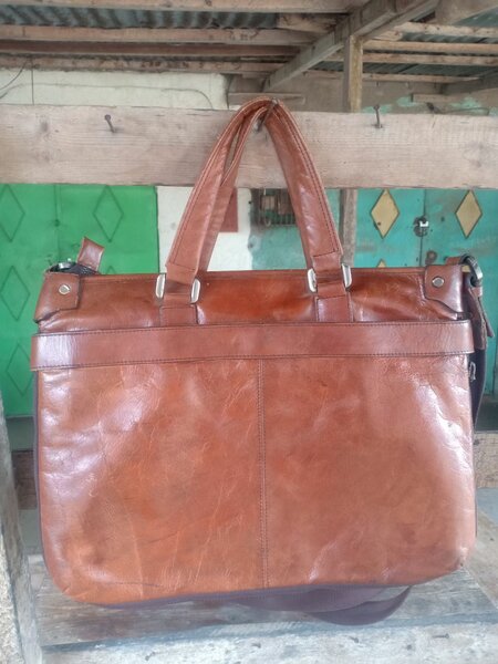 Sacoche en cuir élégante