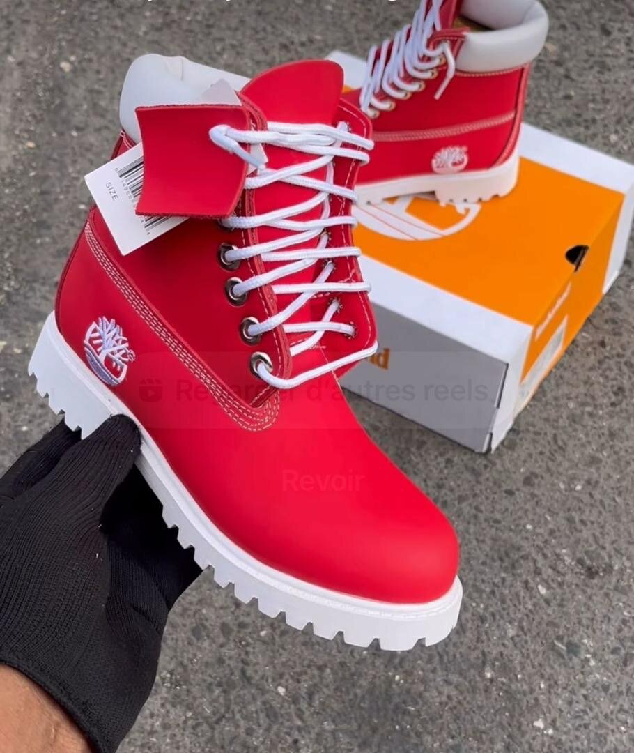 Bottes de randonnée colorées