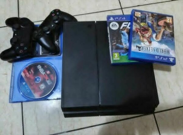 Jouer PS4