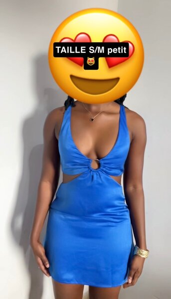 Robe bleue moulante sexy