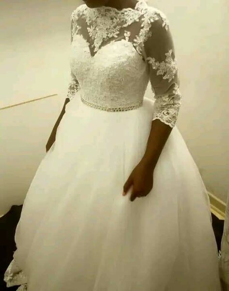 White Wedding dress for sale