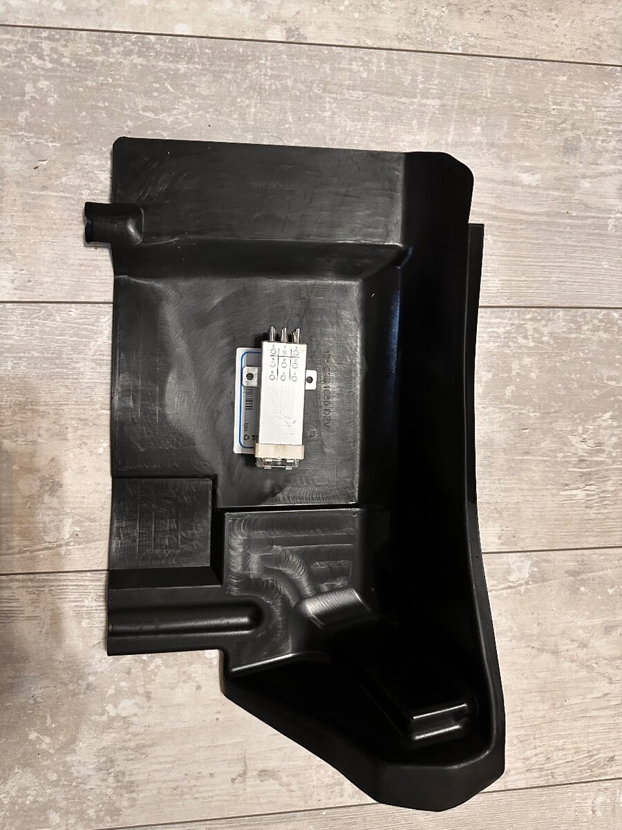 Защита компьютера для Mercedes-Benz W124