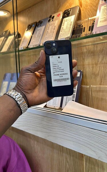 iPhone 14 Noir 128 Go