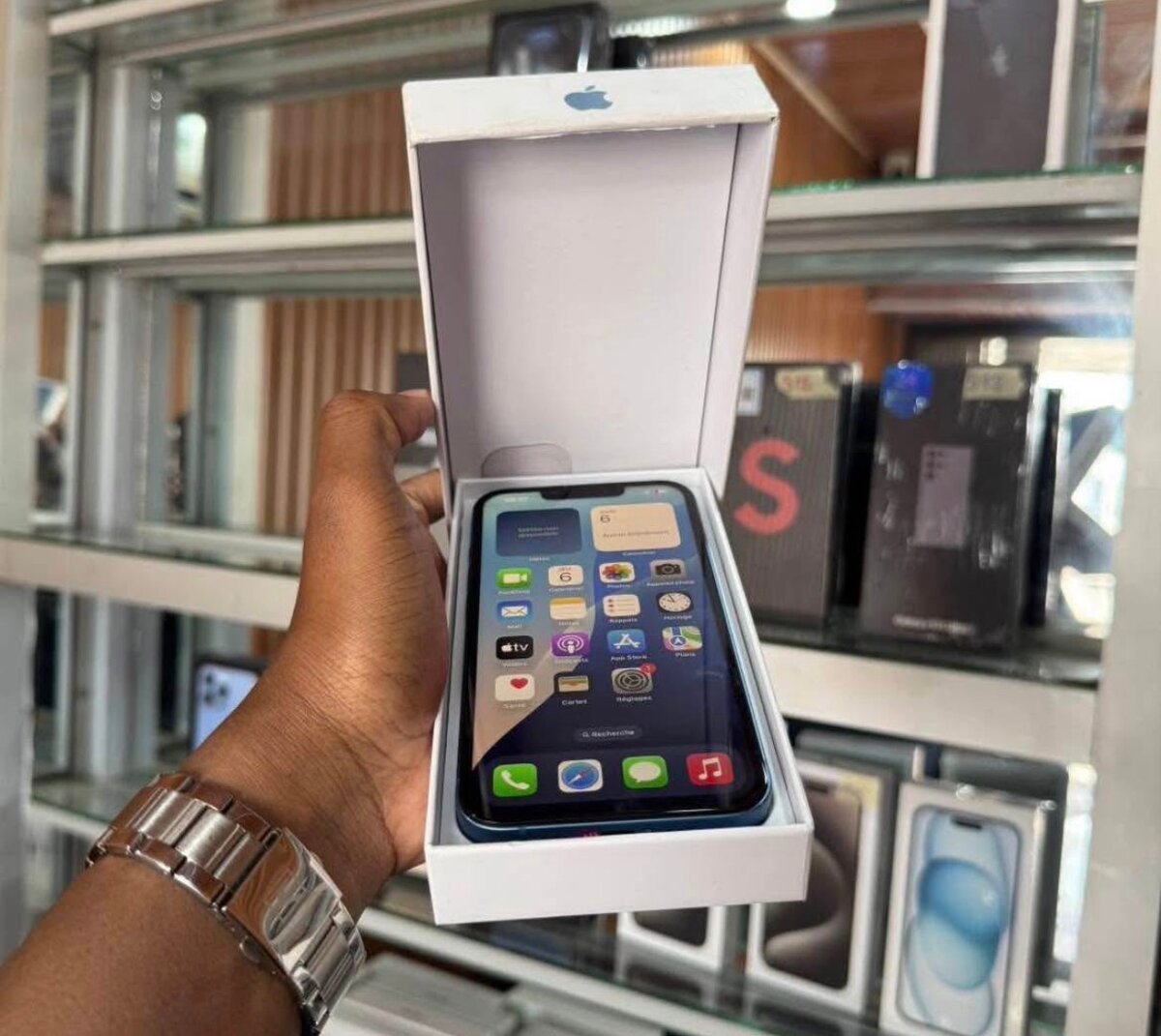 iPhone 13 Bleu Neuf Débloqué