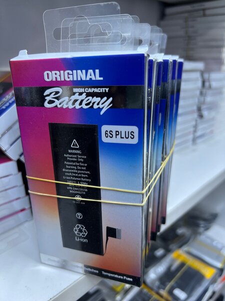 Batterys ,iPhone, Samsung , pixel all models in stock