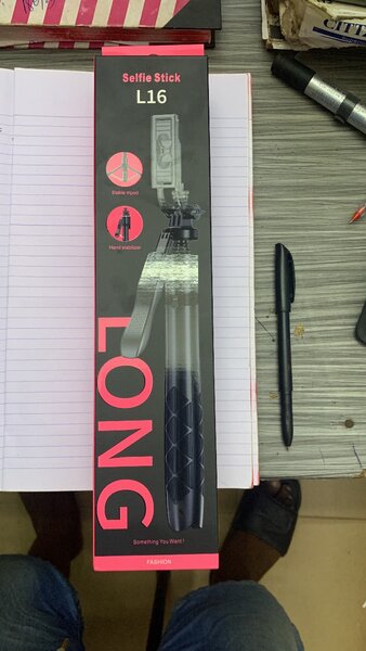 L16 selfie stick with tripod