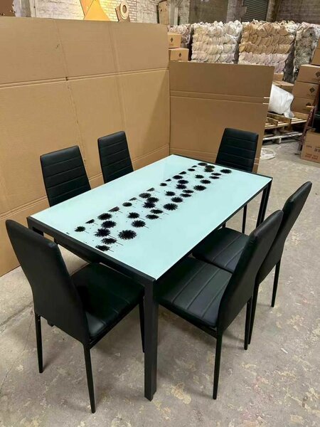 Ensemble Table et Chaises Design