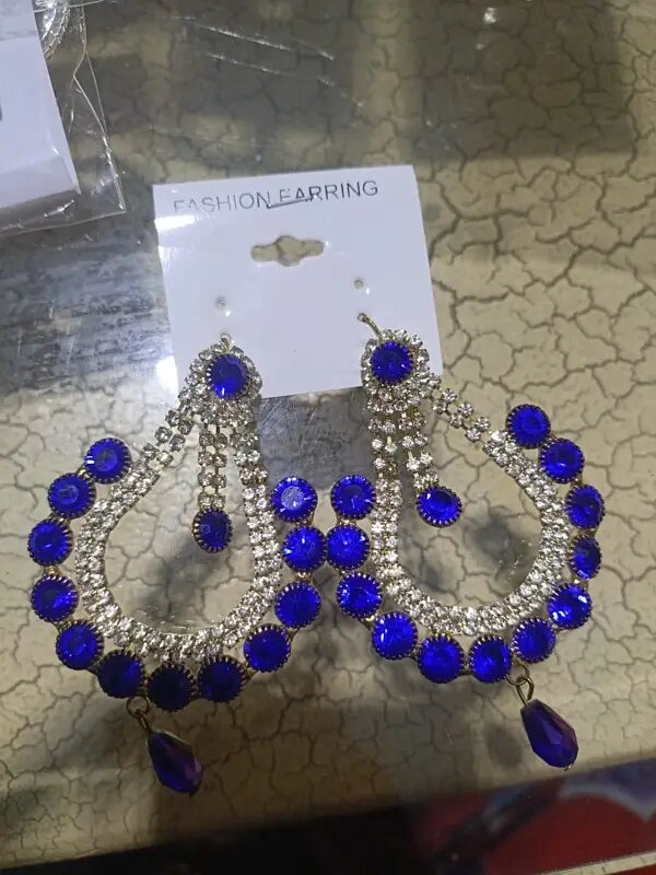 Artificial earrings