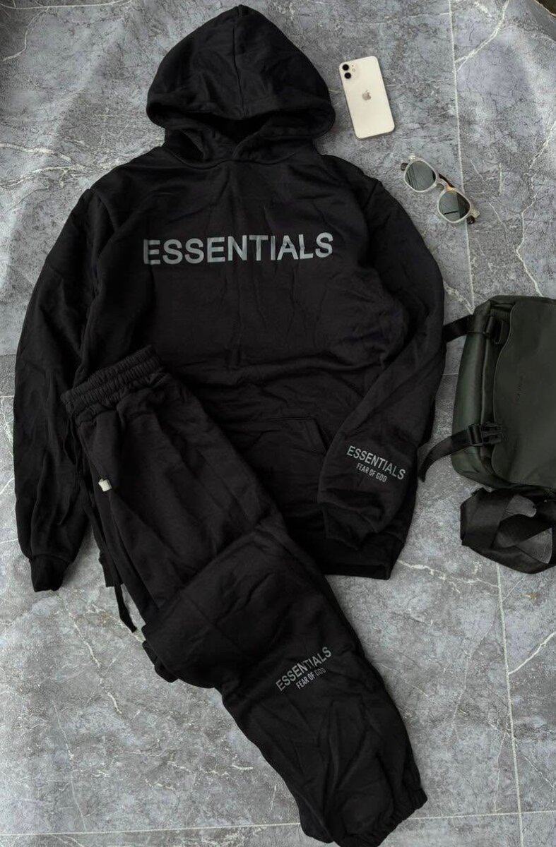 Ensemble de survêtement Essentials