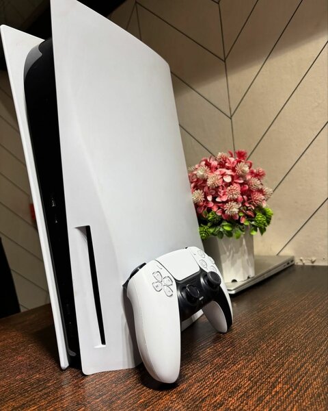 PS5 (PREOWNED) FAT 1TB