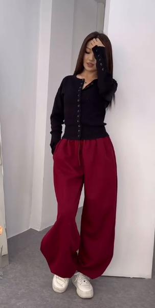 Женские спортивные красные брюки