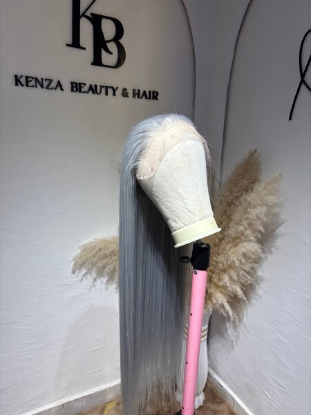 Perruque Lace Front Grise