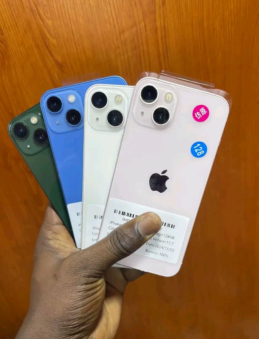 IPhone 13 simple 128GB quasi neuf Disponible