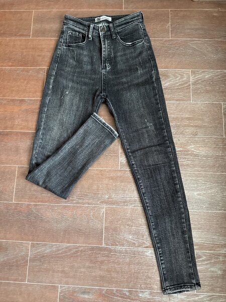 Джинсы скинни