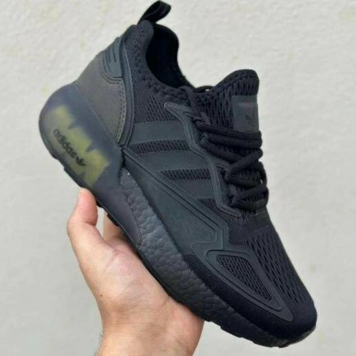 NEW BALANCE SNEAKER
