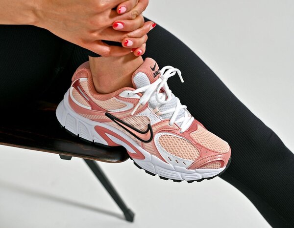 Baskets femme roses Nike
