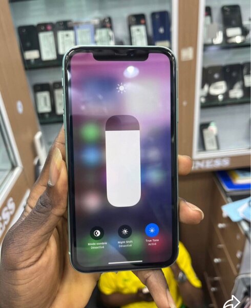 iPhone 11