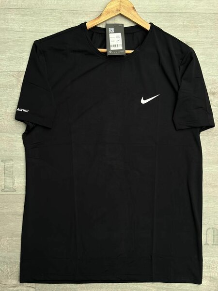 T-shirt T07
